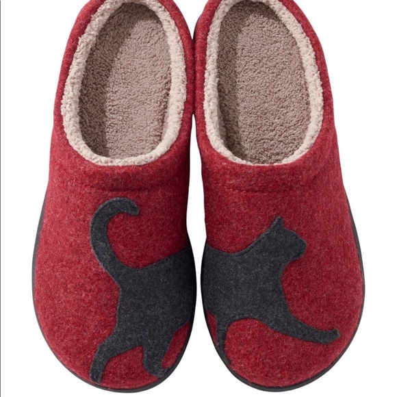L.L. Bean Shoes - L.L. Bean Daybreak Scuffs Motif Cat Slippers